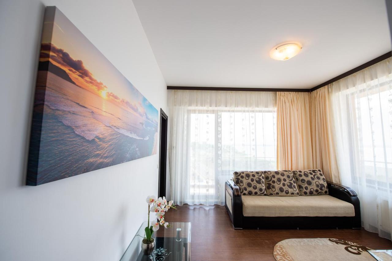 Summerland Sea-View Luxury Apartment Мамая Экстерьер фото
