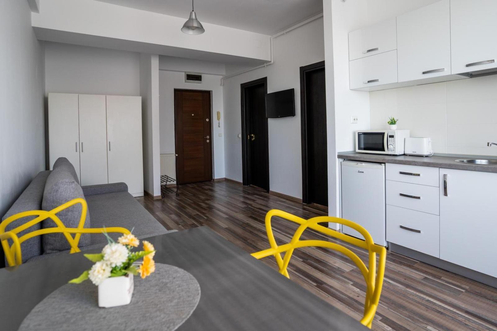 Summerland Sea-View Luxury Apartment Мамая Экстерьер фото